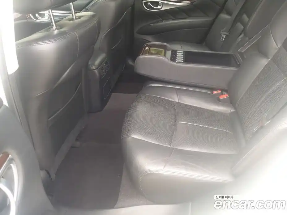 Infiniti Q70 2015 3.7 гидро в Москве № 1841226, фото 13