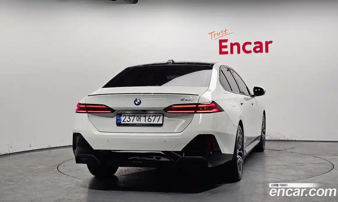 BMW 5-Series 2024 2.0 гидро в Москве № 187441, фото 4