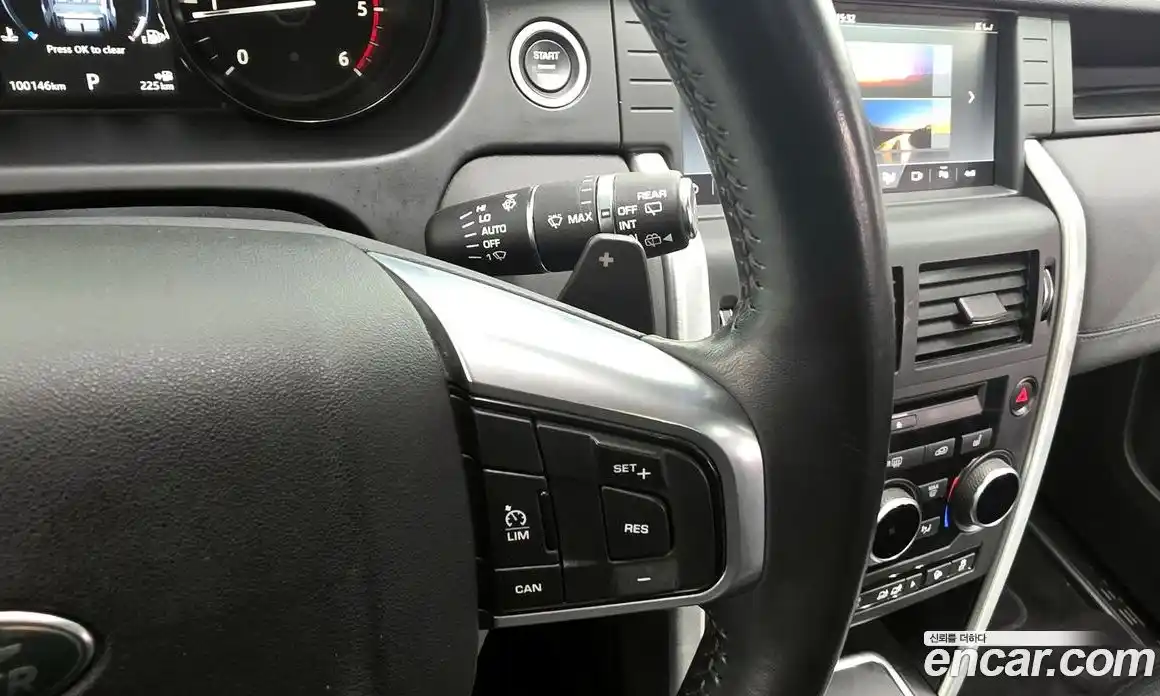 Land Rover Discovery Sport 2017 2.0 гидро в Москве № 188084, фото 17