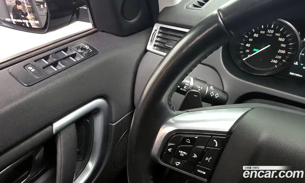 Land Rover Discovery Sport 2017 2.0 гидро в Москве № 188084, фото 18