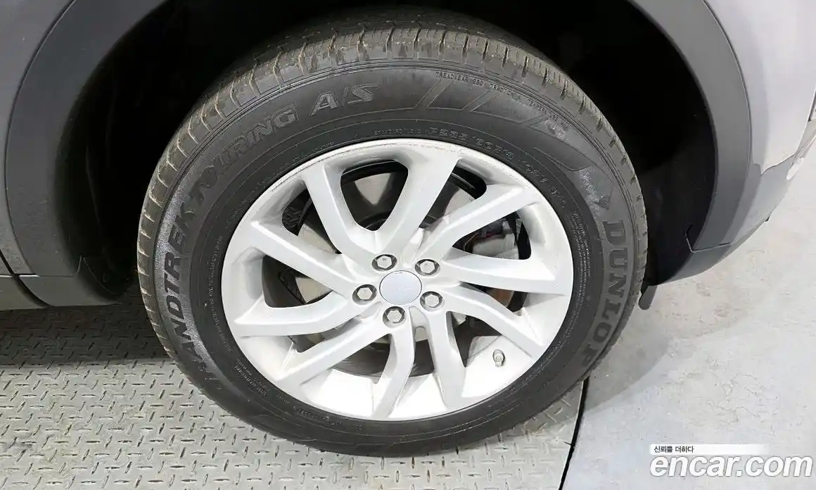 Land Rover Discovery Sport 2017 2.0 гидро в Москве № 188084, фото 5