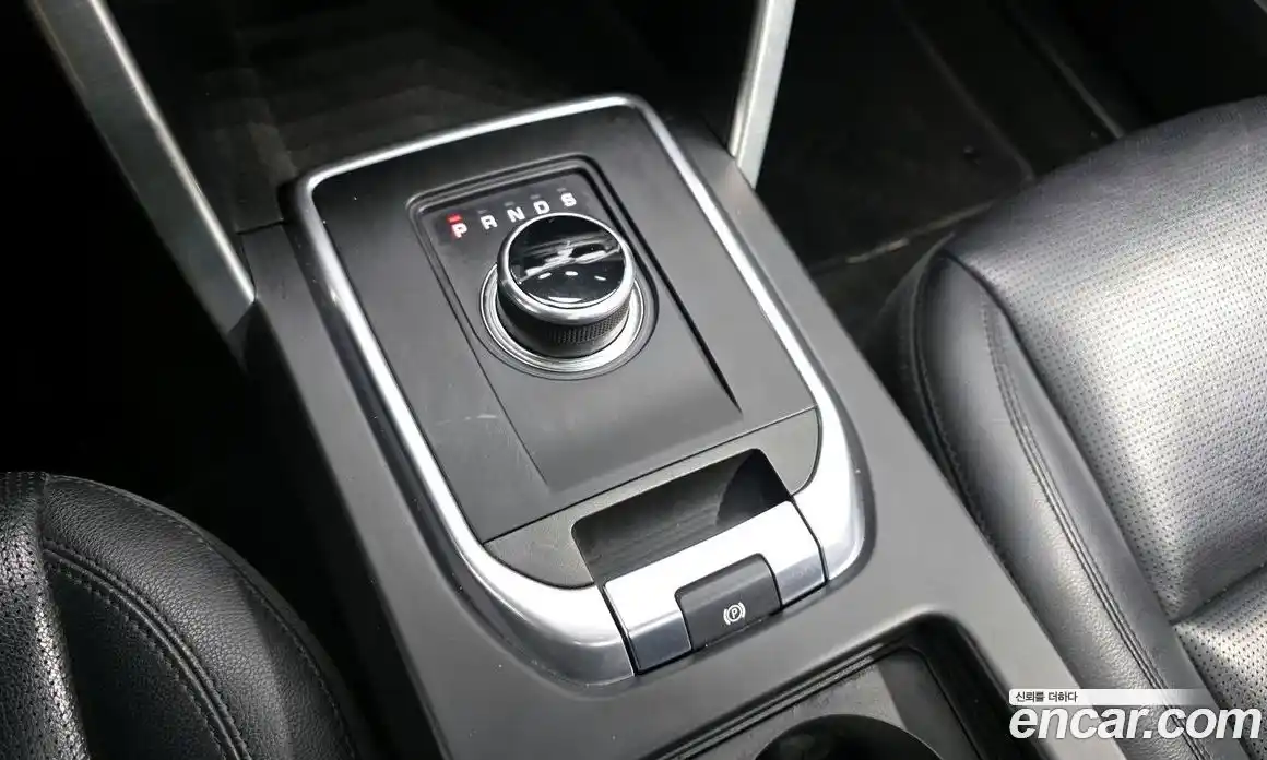Land Rover Discovery Sport 2017 2.0 гидро в Москве № 188084, фото 9