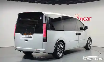 Hyundai Staria 2021 2.2 гидро в Москве № 2049651, миниатюра 2