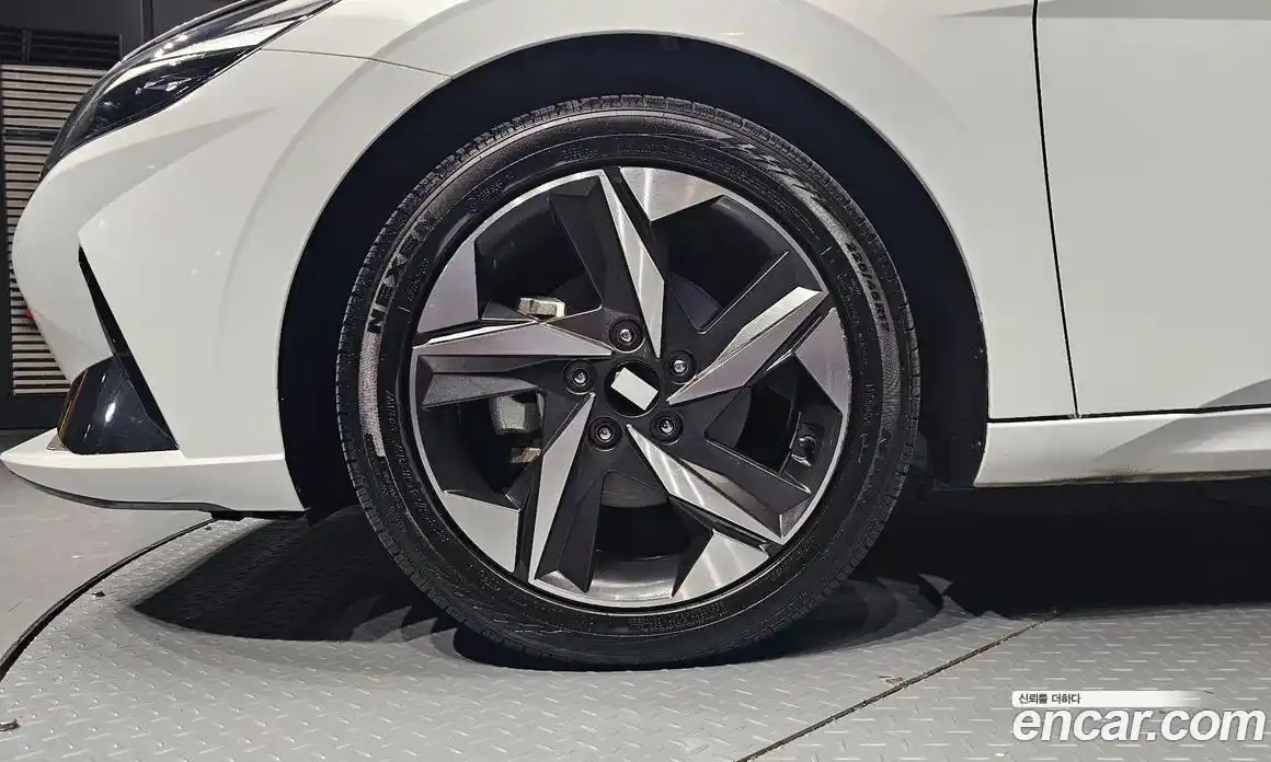 Hyundai Avante 2022 1.6 гидро в Москве № 2049950, фото 5