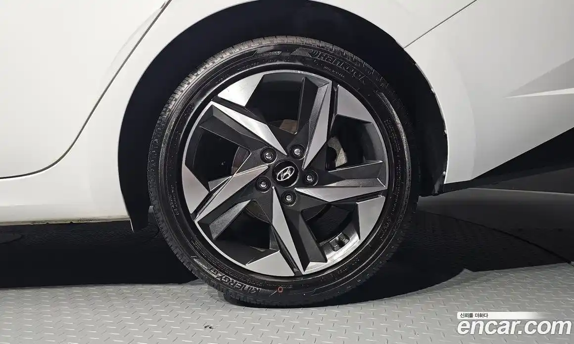 Hyundai Avante 2022 1.6 гидро в Москве № 2049950, фото 7