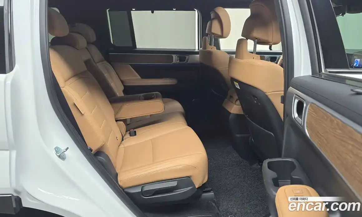 Hyundai Santa Fe 2024 1.6 гидро в Москве № 2050047, фото 17