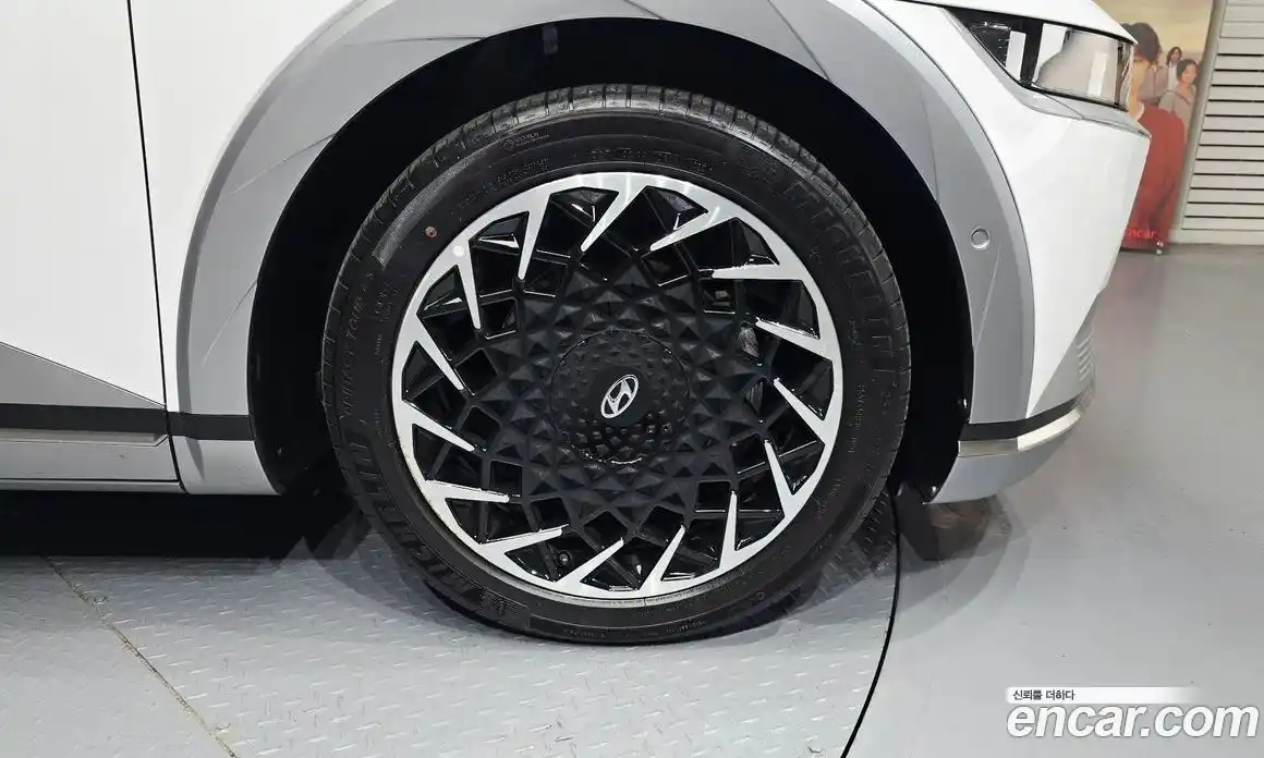 Hyundai Ioniq 5 2024 0.1 гидро в Москве № 2050165, фото 7