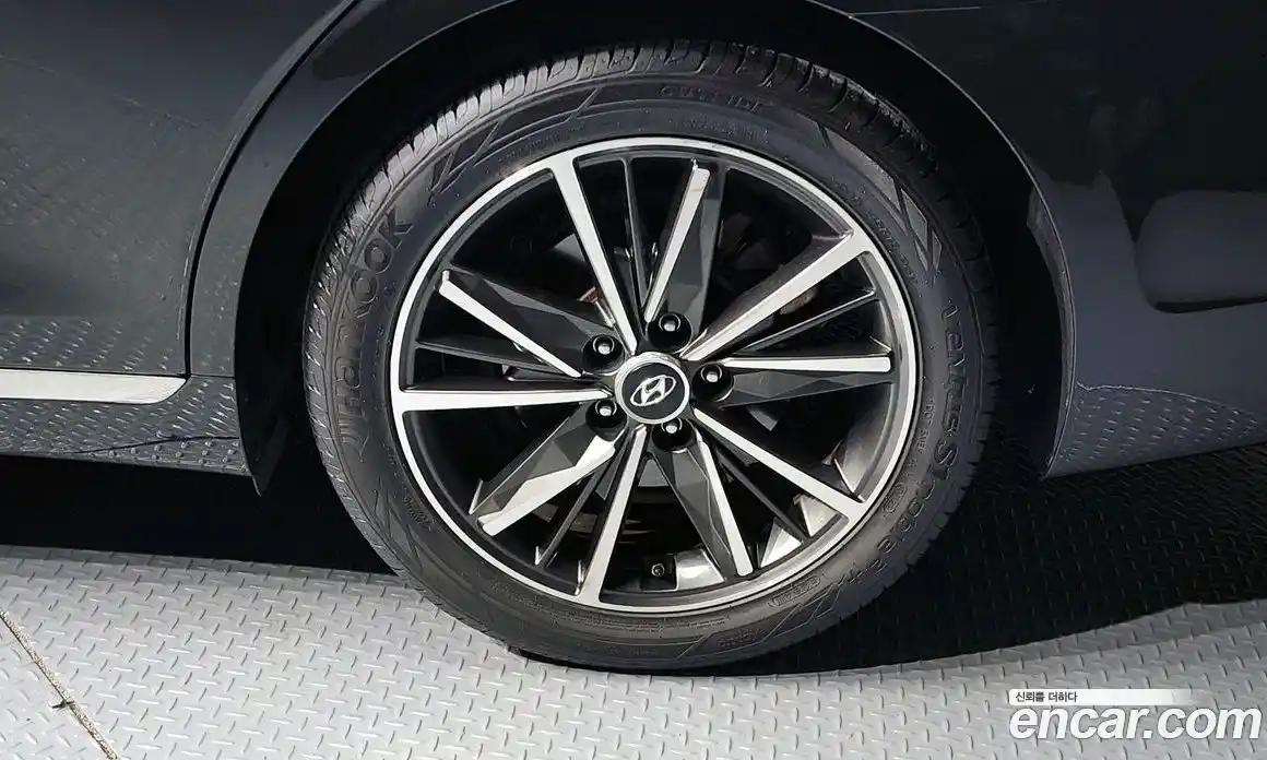 Hyundai Grandeur 2022 2.5 гидро в Москве № 2050259, фото 7