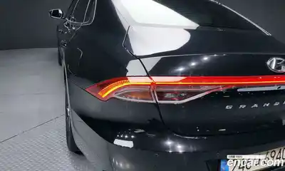 Hyundai Grandeur 2022 2.5 гидро в Москве № 2050259, миниатюра 9