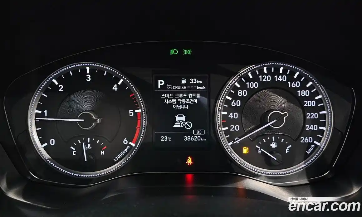 Hyundai Santa Fe 2018 2.0 гидро в Москве № 2050339, фото 11