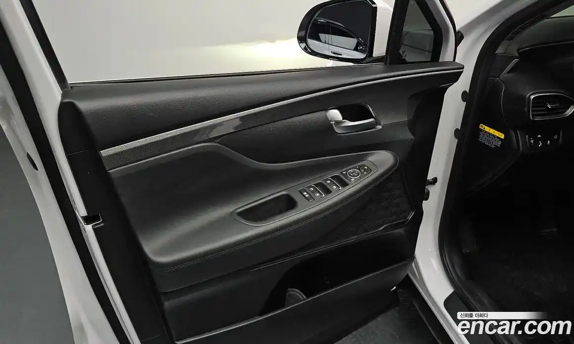 Hyundai Santa Fe 2018 2.0 гидро в Москве № 2050339, фото 14