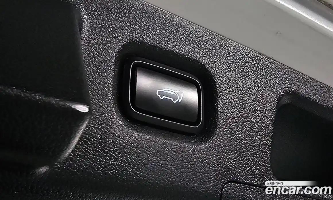 Hyundai Santa Fe 2018 2.0 гидро в Москве № 2050339, фото 26