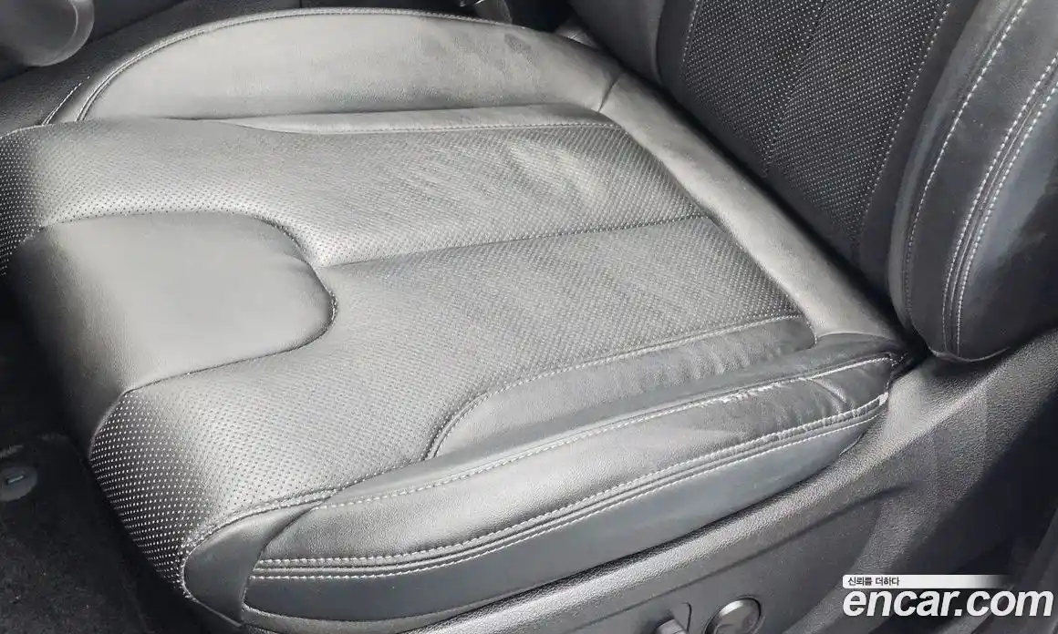 Hyundai Santa Fe 2018 2.0 гидро в Москве № 2050339, фото 33