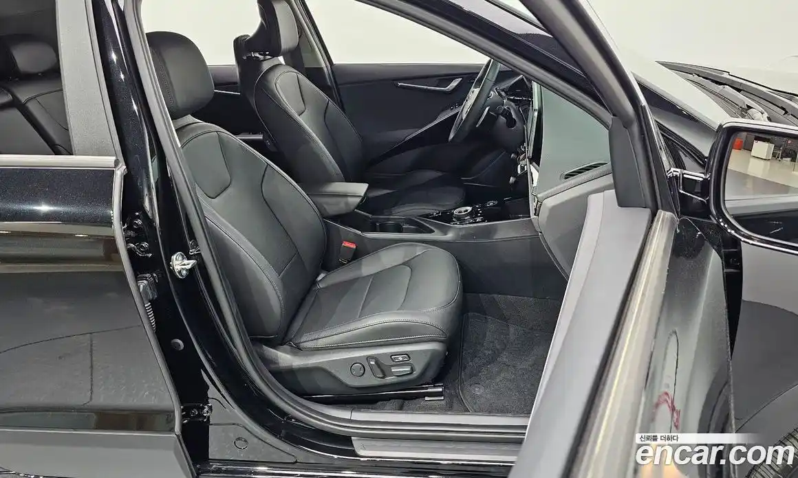 Kia Niro 2023 0.2 гидро в Москве № 2050715, фото 13