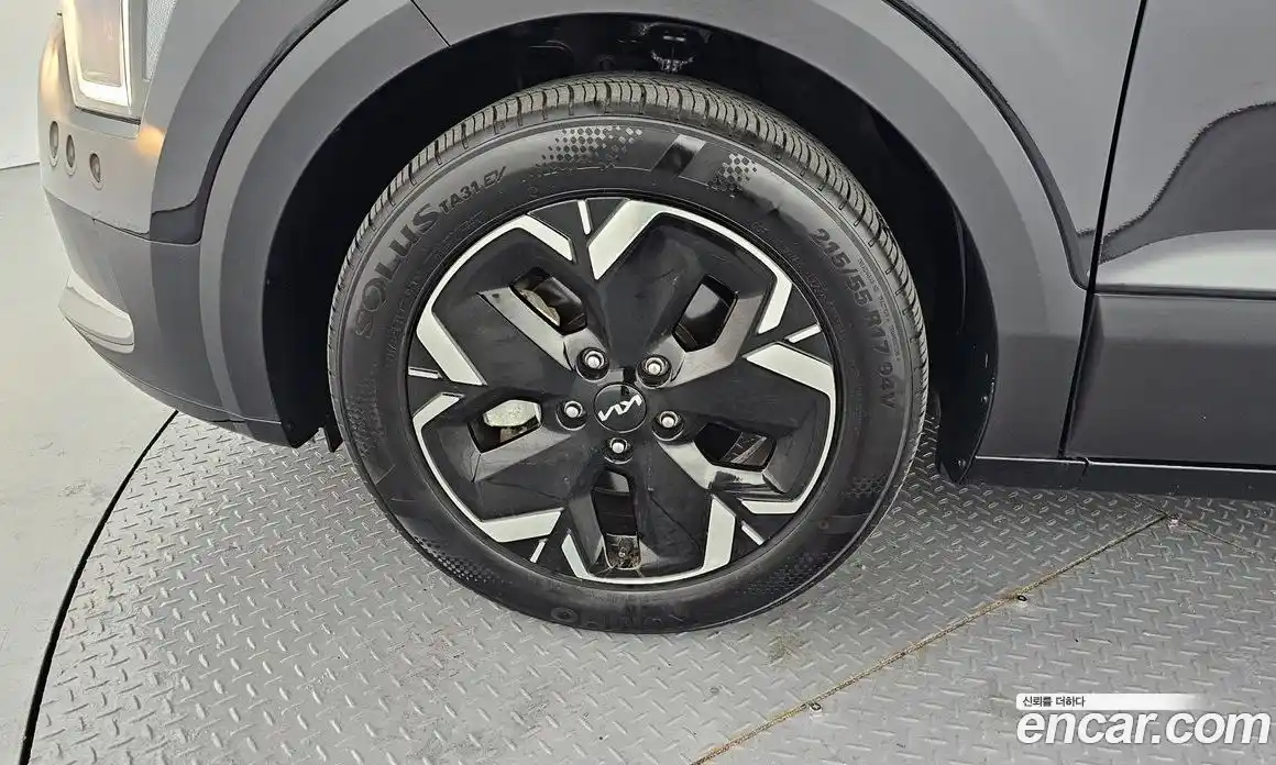Kia Niro 2023 0.2 гидро в Москве № 2050715, фото 5