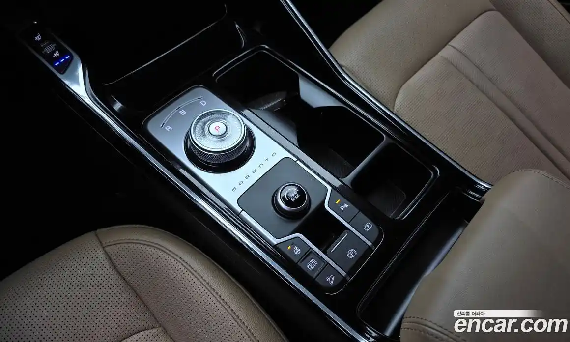 Kia Sorento 2024 1.6 гидро в Москве № 2050908, фото 9