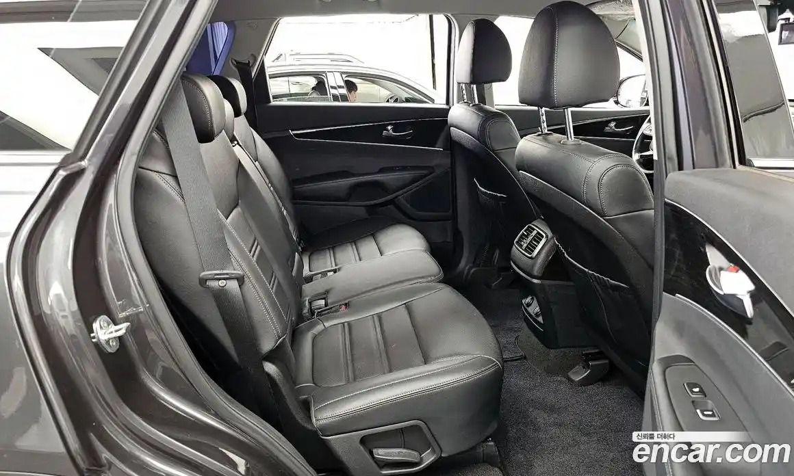 Kia Sorento 2019 2.2 гидро в Москве № 2051030, фото 12