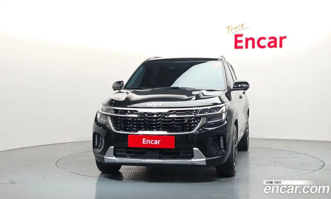 Kia Seltos 2023 1.6 гидро в Москве № 2051249, фото 3
