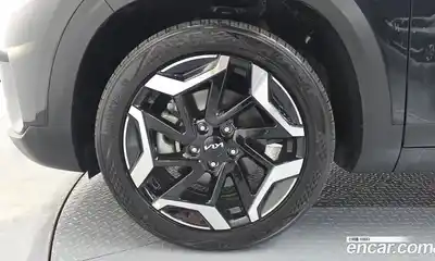 Kia Seltos 2023 1.6 гидро в Москве № 2051249, миниатюра 5