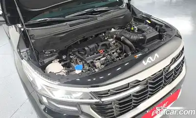 Kia Seltos 2023 1.6 гидро в Москве № 2051249, миниатюра 6