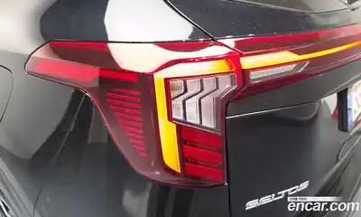 Kia Seltos 2023 1.6 гидро в Москве № 2051249, миниатюра 9