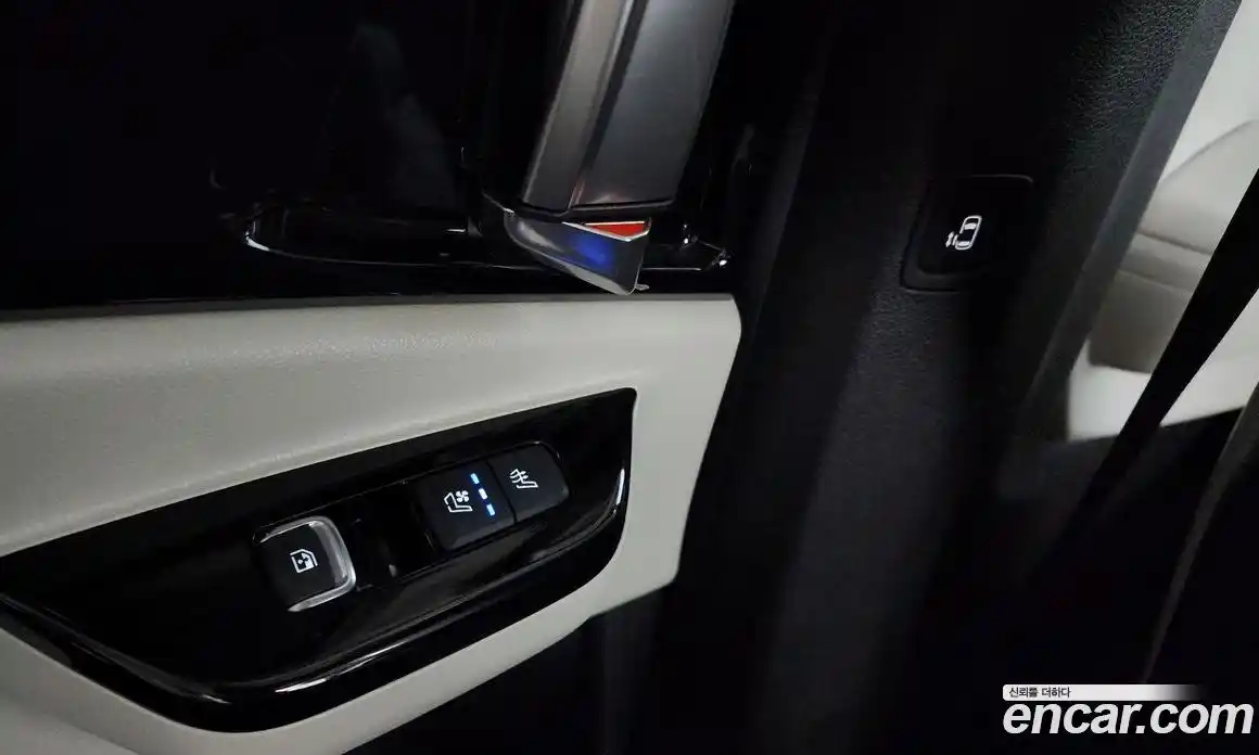 Kia Canival 2022 3.5 гидро в Москве № 2051293, фото 24