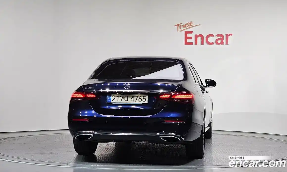 Mercedes-Benz E-Class 2023 2.0 гидро в Москве № 2051470, фото 4