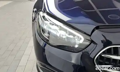 Mercedes-Benz E-Class 2023 2.0 гидро в Москве № 2051470, миниатюра 8