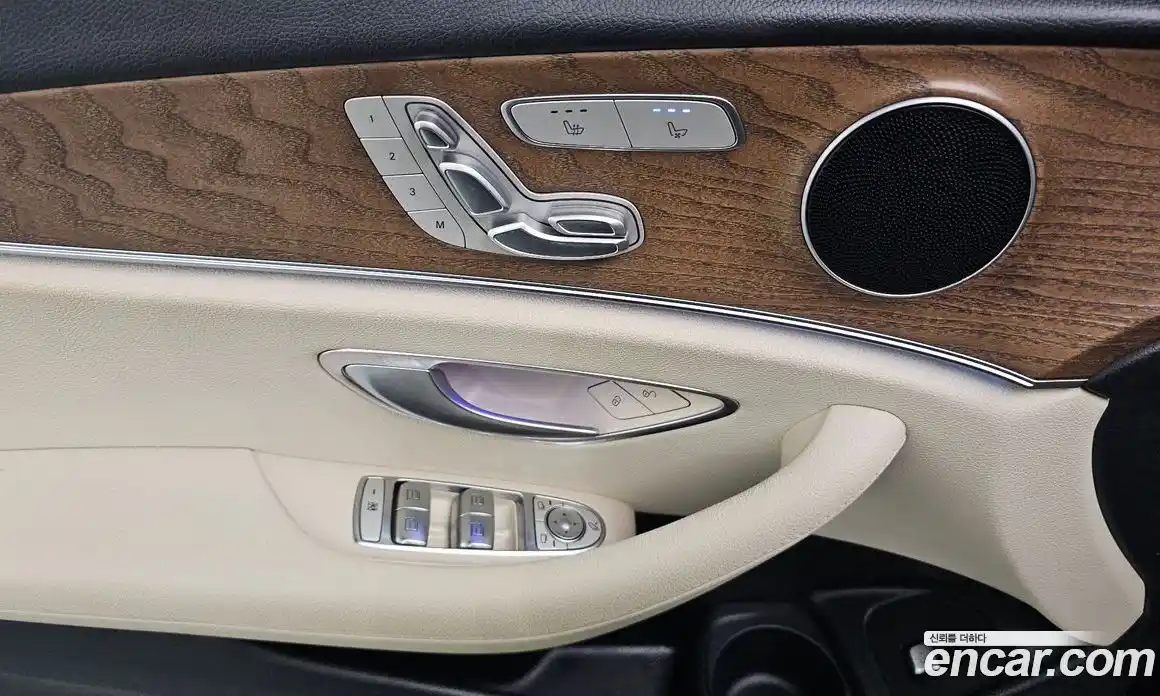 Mercedes-Benz E-Class 2021 2.0 гидро в Москве № 2051661, фото 30