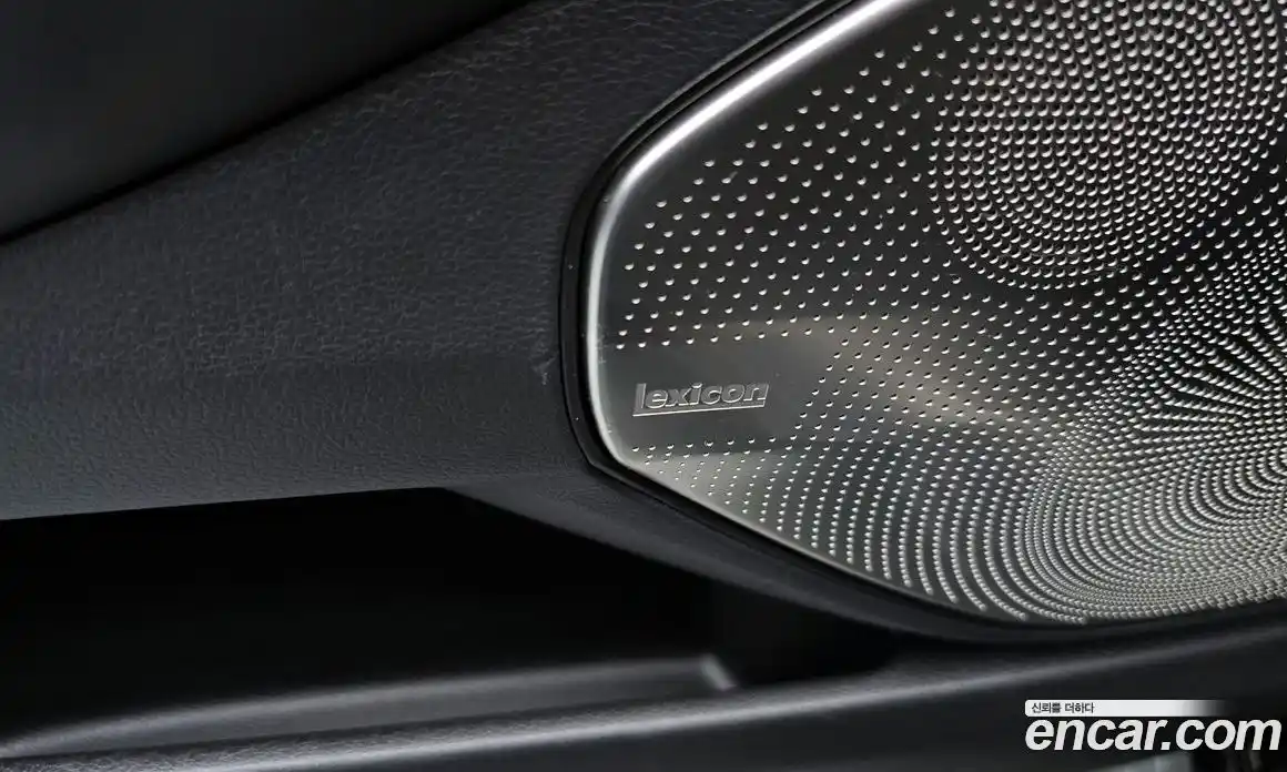 Genesis G90 2019 5.0 гидро в Москве № 2051800, фото 32