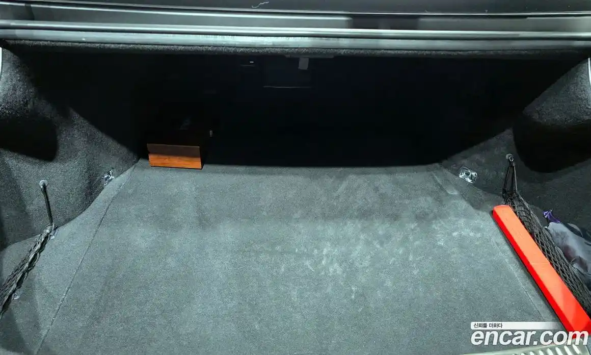 Genesis G90 2019 5.0 гидро в Москве № 2051800, фото 35