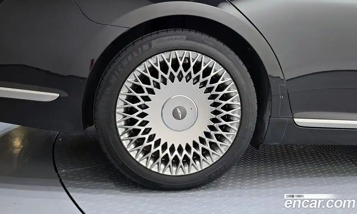 Genesis G90 2019 5.0 гидро в Москве № 2051800, фото 5