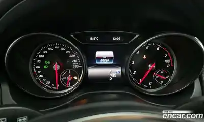 Mercedes-Benz GLA-Class 2018 2.0 гидро в Москве № 2051803, миниатюра 11
