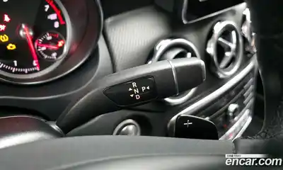 Mercedes-Benz GLA-Class 2018 2.0 гидро в Москве № 2051803, миниатюра 12