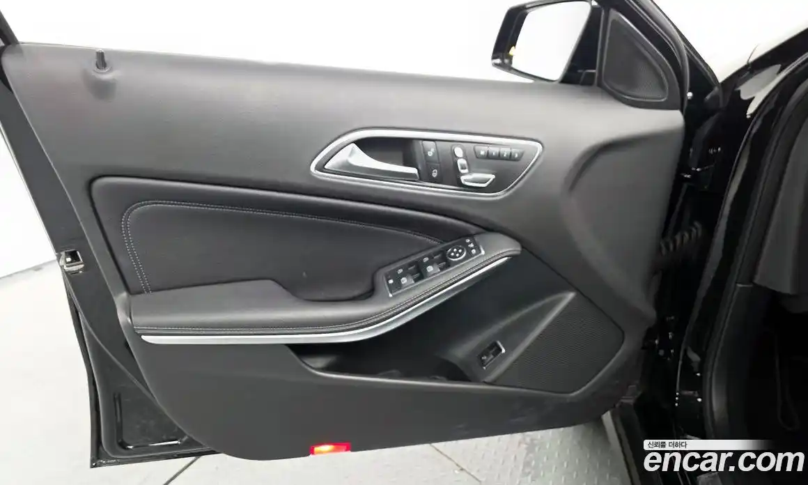 Mercedes-Benz GLA-Class 2018 2.0 гидро в Москве № 2051803, фото 14