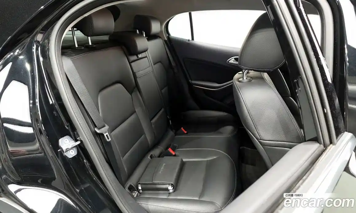 Mercedes-Benz GLA-Class 2018 2.0 гидро в Москве № 2051803, фото 17