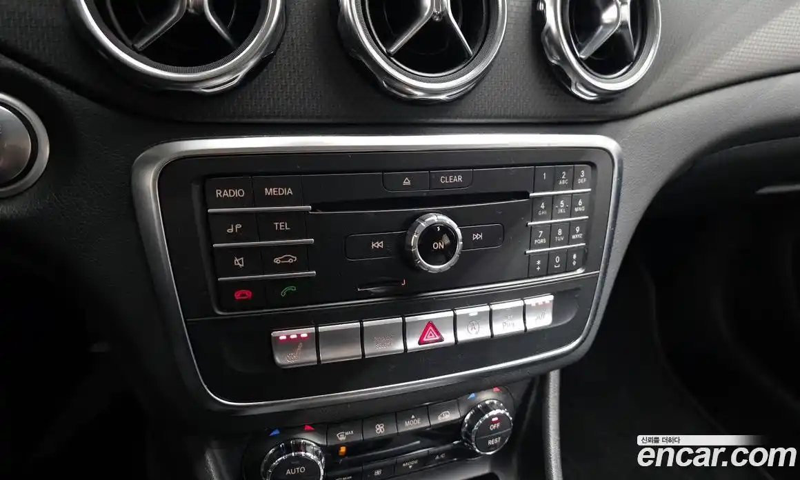 Mercedes-Benz GLA-Class 2018 2.0 гидро в Москве № 2051803, фото 21