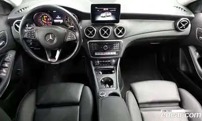 Mercedes-Benz GLA-Class 2018 2.0 гидро в Москве № 2051803, миниатюра 10