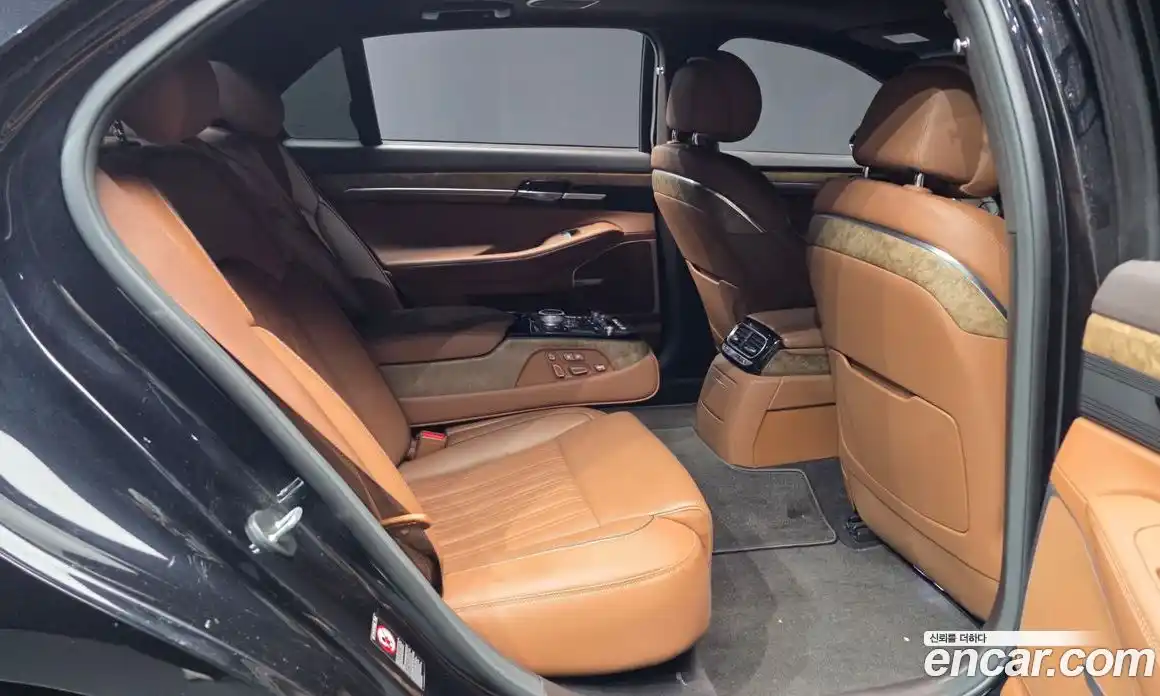 Genesis G90 2019 3.8 гидро в Москве № 2051921, фото 12