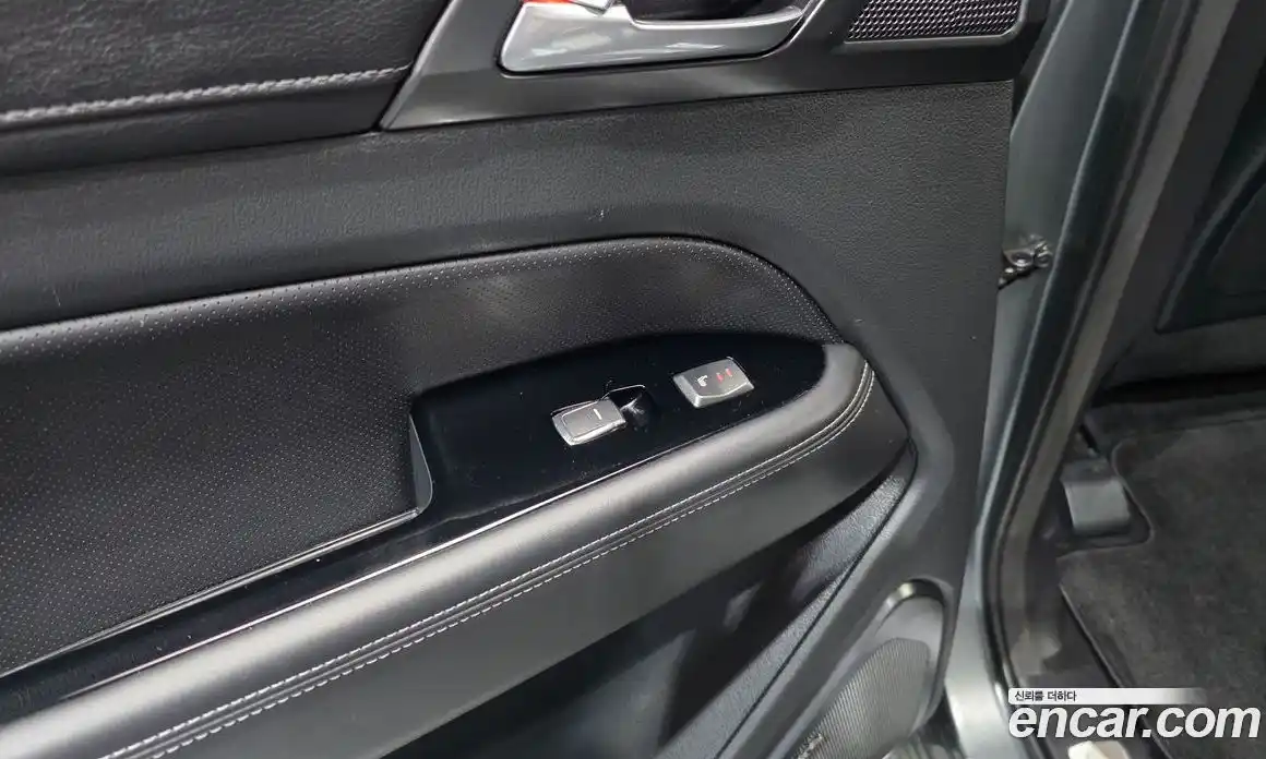 SsangYong Rexton 2019 2.2 гидро в Москве № 2052373, фото 25