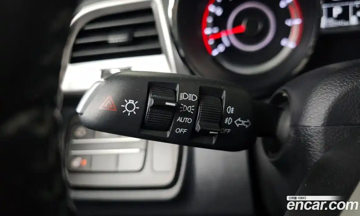 SsangYong TIBOLI 2015 1.6 гидро в Москве № 2052479, фото 36