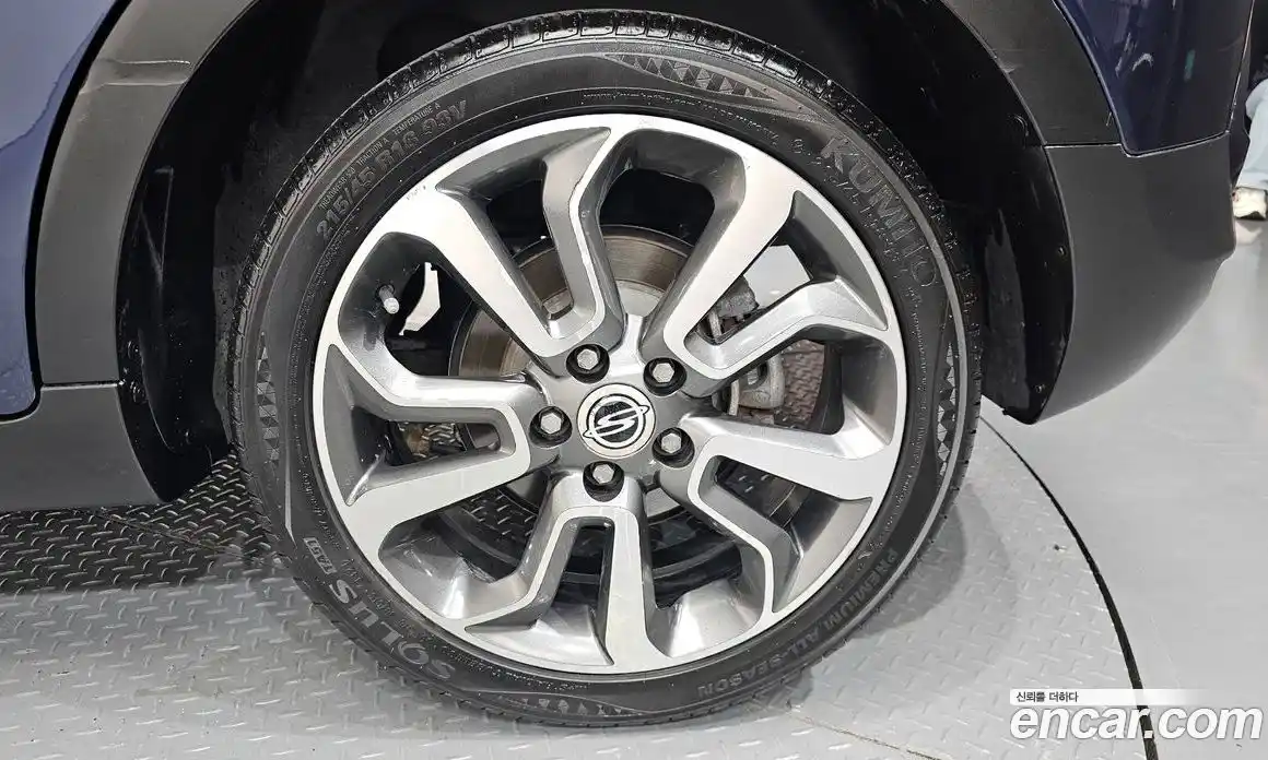 SsangYong TIBOLI 2015 1.6 гидро в Москве № 2052479, фото 7