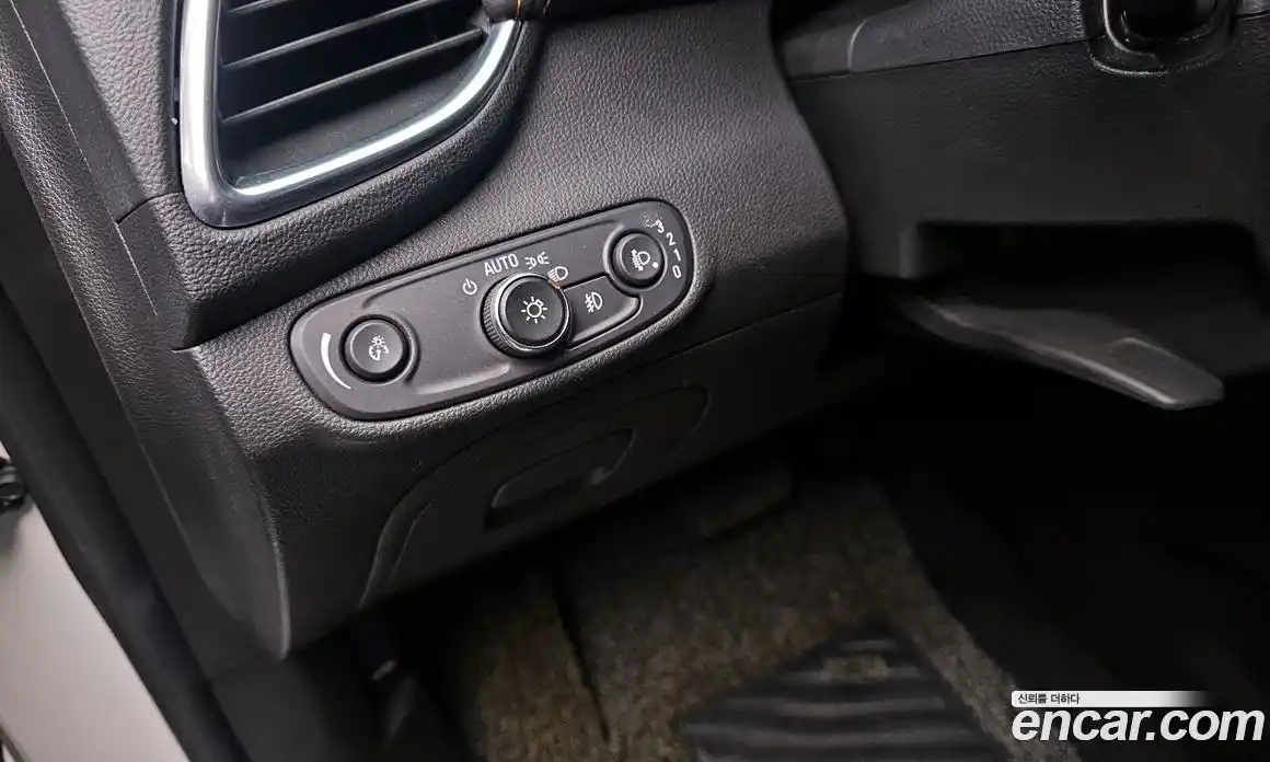 Chevrolet Trax 2020 1.4 гидро в Москве № 2053083, фото 17