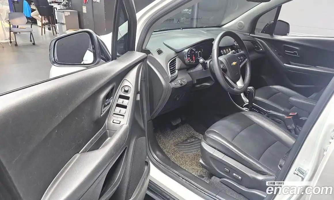 Chevrolet Trax 2020 1.4 гидро в Москве № 2053083, фото 9