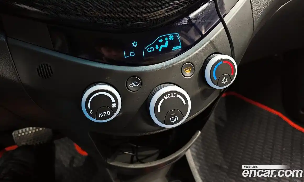 Chevrolet Spark 2012 1.0 гидро в Москве № 2053266, фото 32