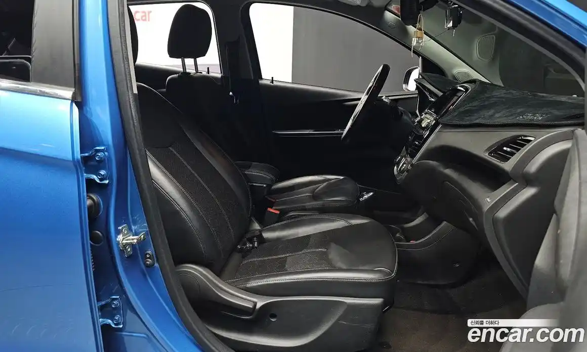 Chevrolet Spark 2016 1.0 гидро в Москве, фото 13
