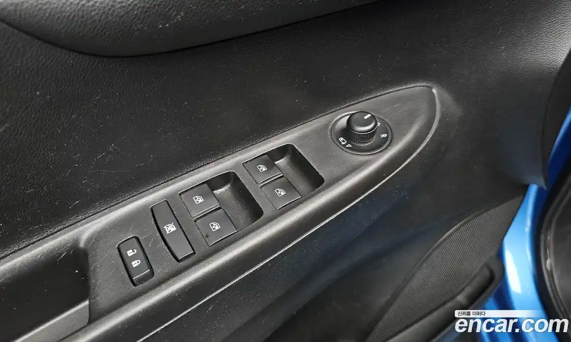 Chevrolet Spark 2016 1.0 гидро в Москве, фото 23
