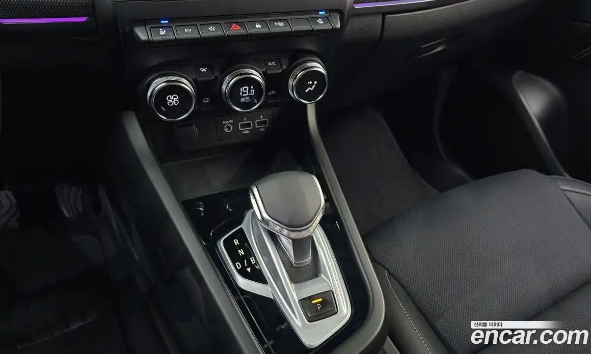 Renault XM3 2023 1.6 гидро в Москве № 2053921, фото 12