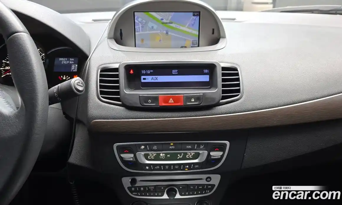 Renault SM3 2010 1.6 гидро в Москве № 2054122, фото 19