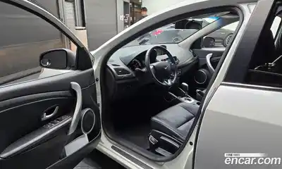 Renault SM3 2010 1.6 гидро в Москве № 2054122, миниатюра 10